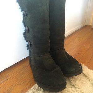 UGG BAILEY BUTTON BLACK BOOTS